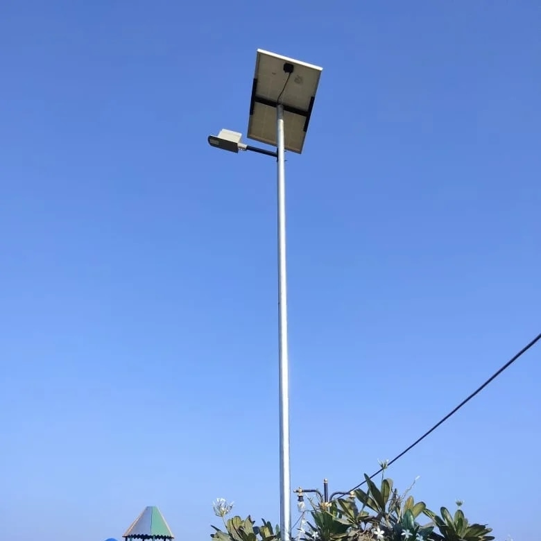 36 Watt solar street light